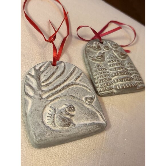 Vintage Signed Isabel Bloom Lot Set 2 Christmas Ornaments Cast 1989 1991 - Picture 1 of 7